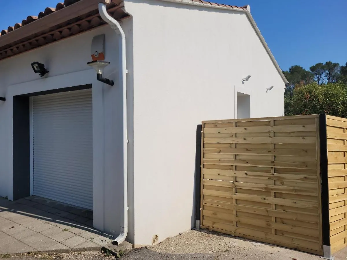 Besse-sur-Issole Villa Les Palmiers En Provence 0*,